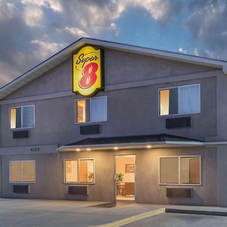 Super 8 By Wyndham Fountain Hotel Buitenkant foto