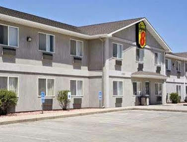 Super 8 By Wyndham Fountain Hotel Buitenkant foto